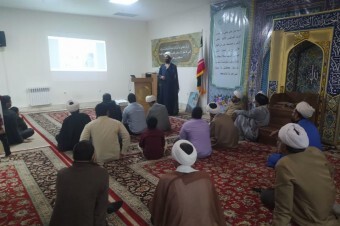 جلسه تخصصی احکام ذبح و قربانی ویژه روحانیون شهرستانهای تایباد و باخرز برگزار شد