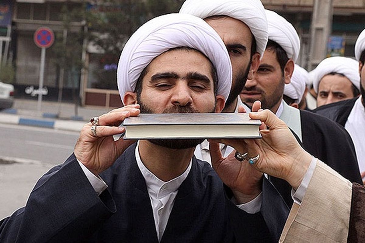 ۱۰۰ مبلغ دینی به مناطق مختلف لارستان فارس اعزام شدند ۱۰۰ مبلغ دینی به مناطق مختلف لارستان فارس اعزام شدند