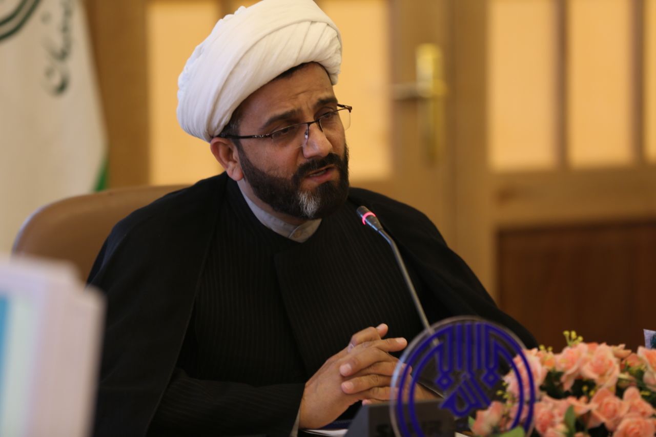 میان برگزاری برنامه های مفرح و برنامه های سوگواری مذهبی در جامعه باید تعادل برقرار شود میان برگزاری برنامه های مفرح و برنامه های سوگواری مذهبی در جامعه باید تعادل برقرار شود