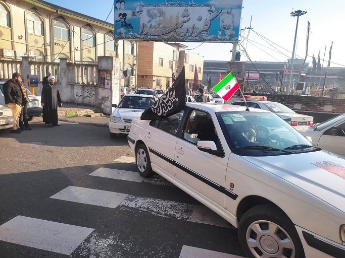 گیلانیان به مقام شامخ رفیقِ گیلانی سردار دلها ادای احترام کردند گیلانیان به مقام شامخ رفیقِ گیلانی سردار دلها ادای احترام کردند