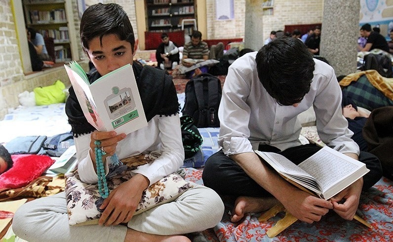 بیش از ۲۵۰ مسجد مازندران در حال برگزاری اعتکاف هستند بیش از ۲۵۰ مسجد مازندران در حال برگزاری اعتکاف هستند