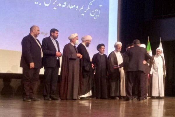 مراسم تکریم و معارفه مدیرکل اداره تبلیغات اسلامی تهران برگزار شد مراسم تکریم و معارفه مدیرکل اداره تبلیغات اسلامی تهران برگزار شد