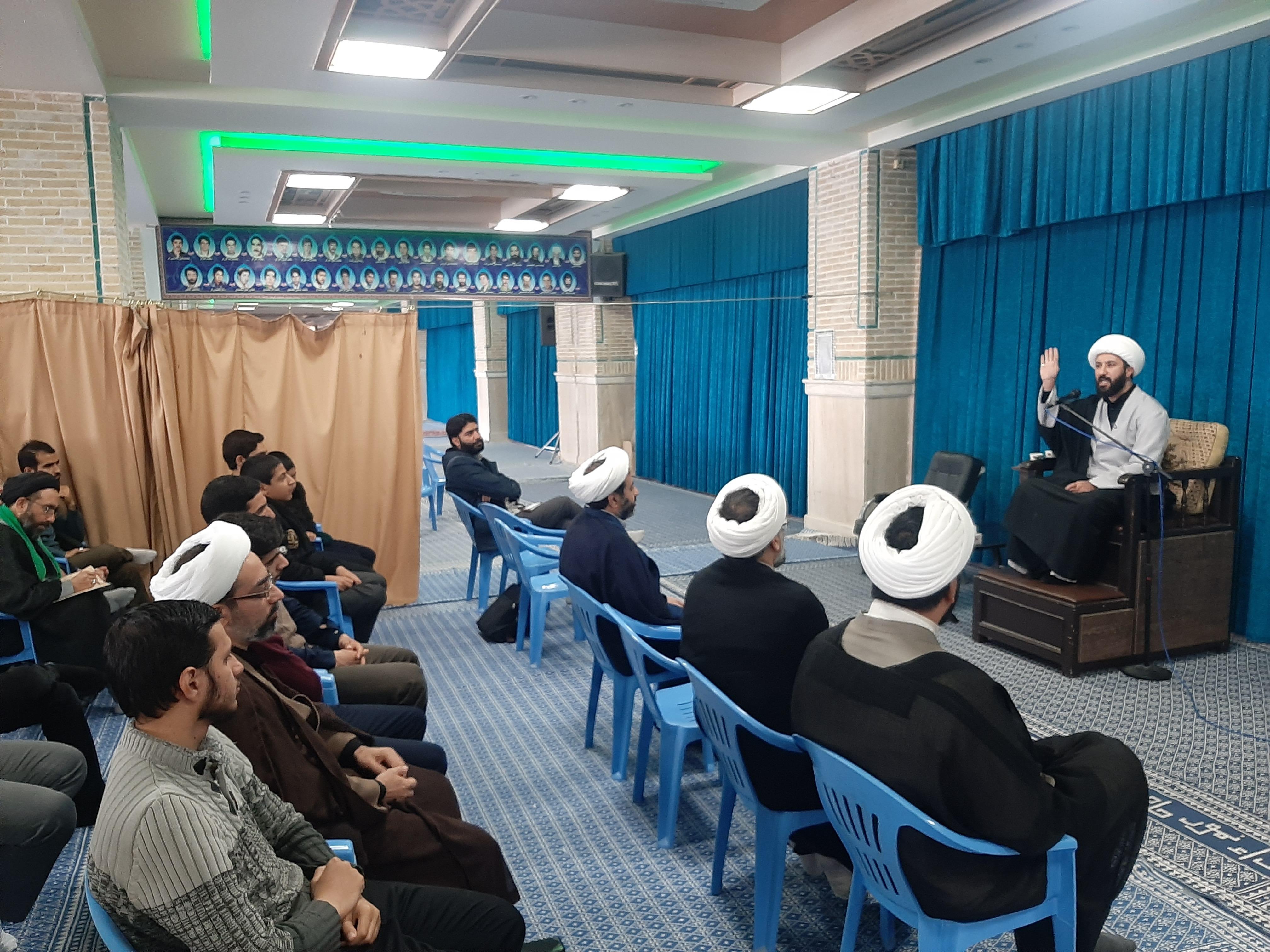 برگزاری همایش بزرگ مبلغان شهرستان میبد ویژه ایام فاطمیه