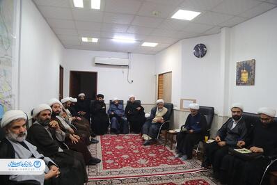 نشست مشترک اساتید حوزه علمیه با استاد کشوری