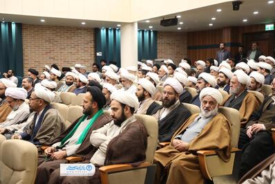 نشست هم اندیشی جمعی از طلاب و روحانیون استان با استاندار یزد