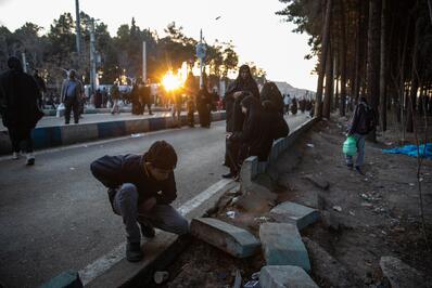 محل انفجار تروریستی کرمان گلباران شد
