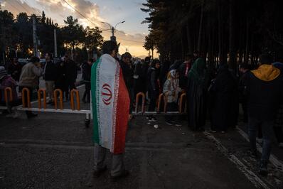 محل انفجار تروریستی کرمان گلباران شد