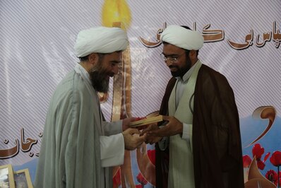 تجلیل از معلمان و کارکنان مدرسه صدرا