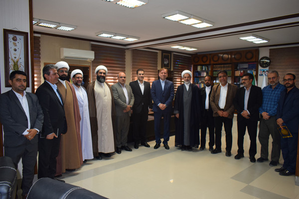 دیدار اعضای هیئت رئیسه شورای هیئات مذهبی کشور با استاندار بوشهر