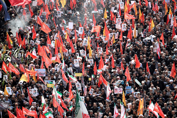 تشییع پیکر ۶۰ شهید اقتدار در تهران