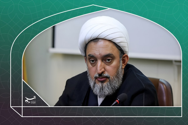 انتخاب ۳۰ آیه قرآن از کتاب رهبر انقلاب برای حفظ موضوعی در ماه رمضان