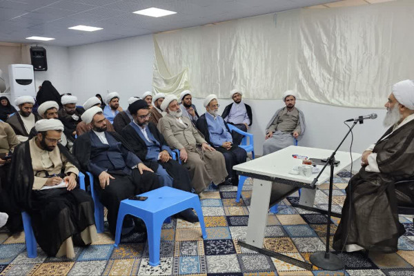 نشست هم‌اندیشی ائمه شبکه امامت و بانوان فعال مسجدی در یزد