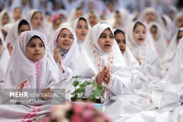 جشن روزه اولی ۲ هزار دانش آموز دختر اردبیلی