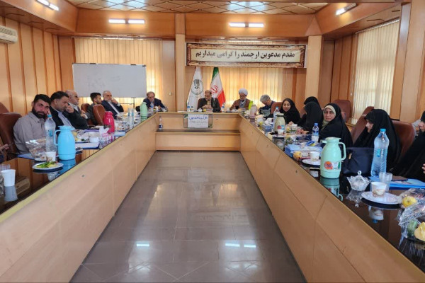 نشست هم اندیشی فعالان قرآنی با موضوع حفظ برگزار شد