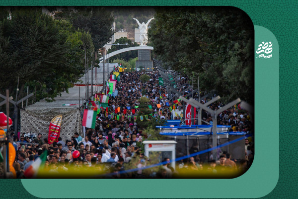 إيران تستضيف أكبر احتفال بميلاد النبيّ الأكرم في العالم