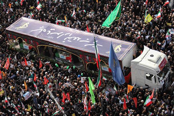 تشییع پیکر ۶۰ شهید اقتدار در تهران