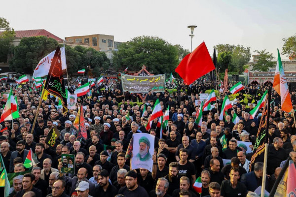 غریو «مرگ بر آمریکا و اسرائیل» هیئات و دسته جات حسینی در تبریز