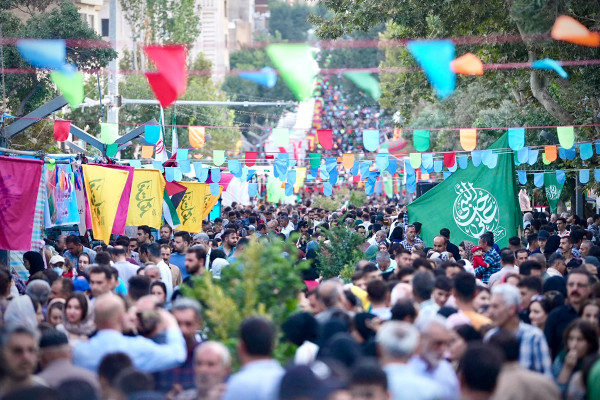 阿赫迈德教民在萨南达季的盛大聚会