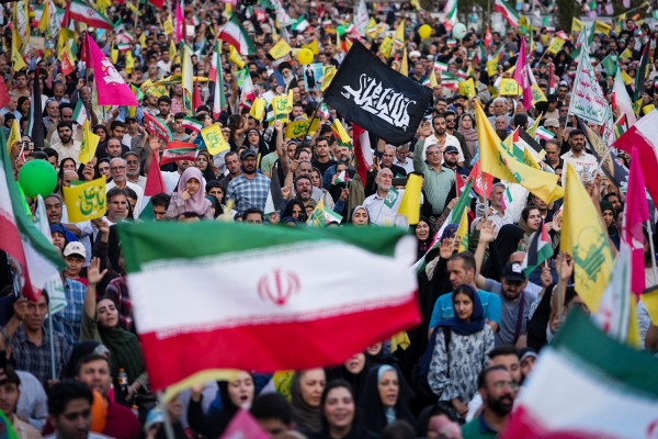 غدیر کا کلومیٹروں لمبا جلوس