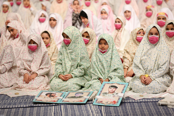 "احتفال الملائكة" بحضور المرشد الأعلى للثورة