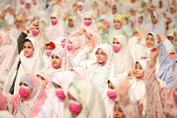 "חגיגת המלאכיות" בנוכחות המנהיג העליון