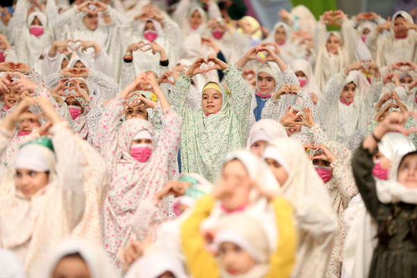 "חגיגת המלאכיות" בנוכחות המנהיג העליון