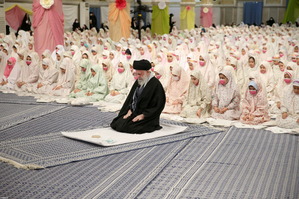 “天使庆典”，最高领袖出席