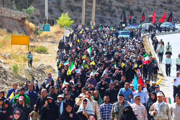 مراسم پیاده روی جاماندگان اربعین در یاسوج برگزار شد