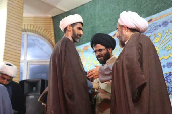تجلیل از فعالان و خدمتگزاران محافل حسینی در لردگان