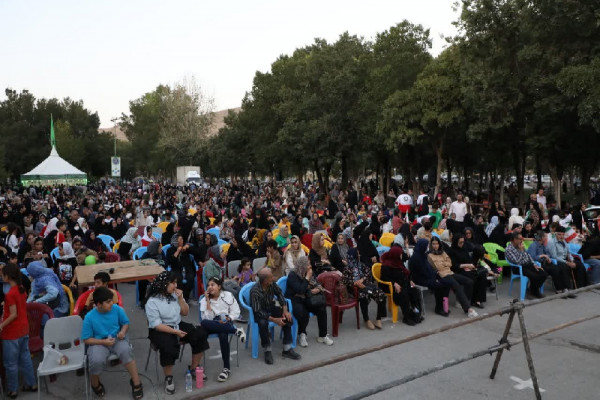 میهمانی ۱۰ هزار نفری «امت احمد» در شهرکرد