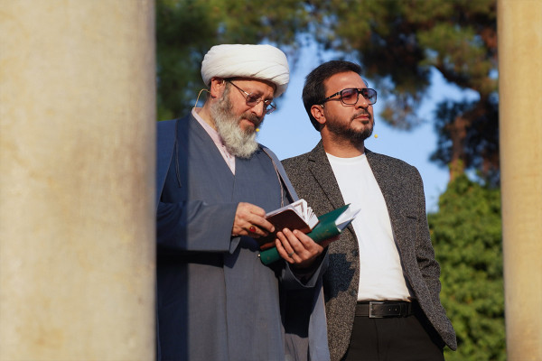 Celebración de Mahfel en el mausoleo de Hafez en Shiraz