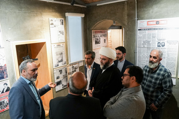 تهران ٹائمز ۴۶ سال کا ہو گیا