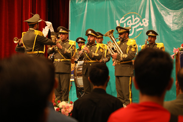 «היסטורי»: קמפיין קריאה מיוחד לנערים