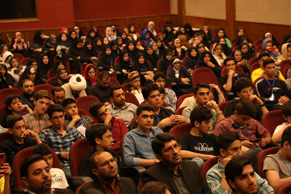 «Истори»: Кампания по чтению для подростков