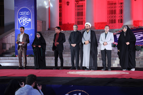 «Истори»: Кампания по чтению для подростков