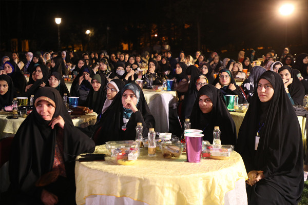 《历史》：面向青少年的阅读活动