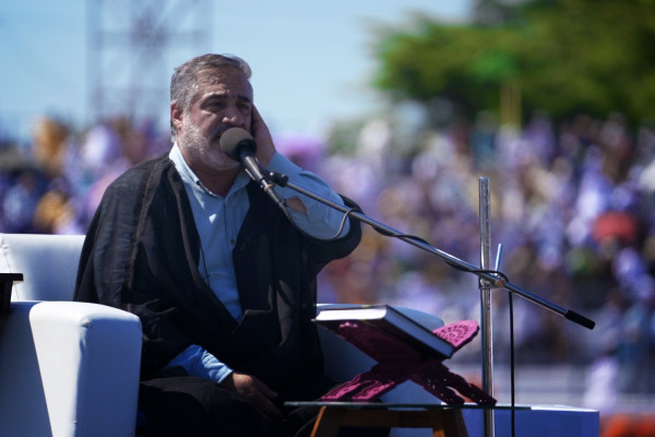 “Mahfel” TV Program: Quranic Celebrations in Iran and Around the World