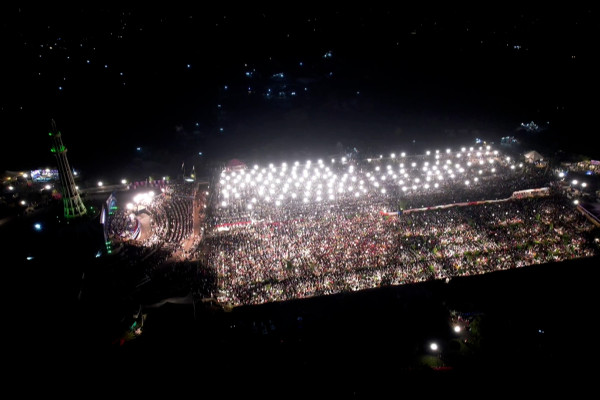 برنامج التلفزيون «محفل»؛ احتفالات قرآنية في إيران والعالم