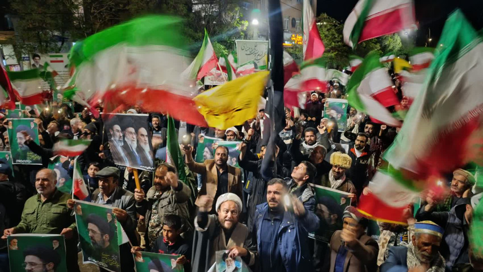 اجتماع  پرشور ملت قهرمان کاشمر