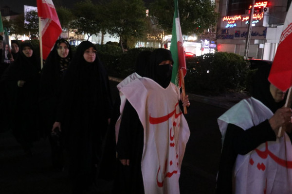 چهاردهمین حضور مردم غیور رشت در میدان شهدای ذهاب