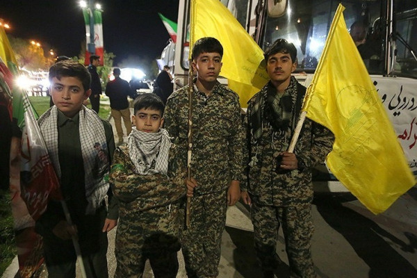 کاروان نمادین اعزام به جبهه در همدان