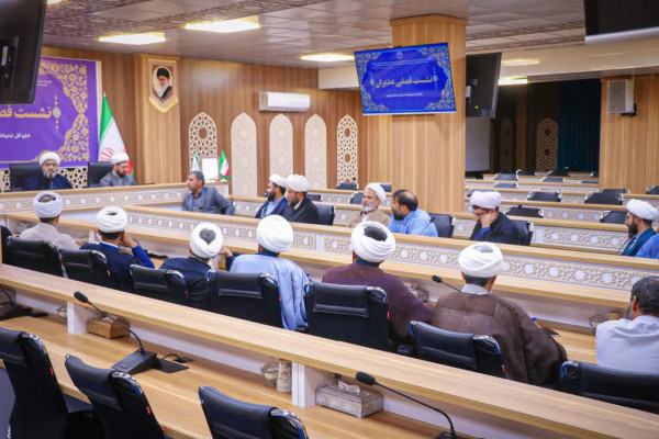 در نشست فصلی مدیران تبلیغات اسلامی استان کرمان «گام دوم» سازمان را تبیین شد.