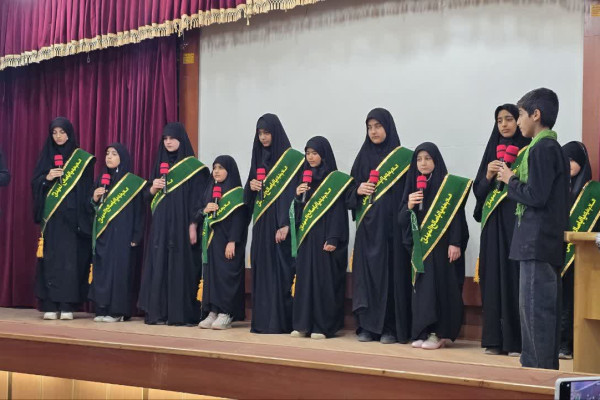 شب شعر بغض خون در یاسوج برگزار شد