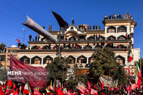 مشهد، زیر پرچم خون‌خواهی رهبر شهید انقلاب