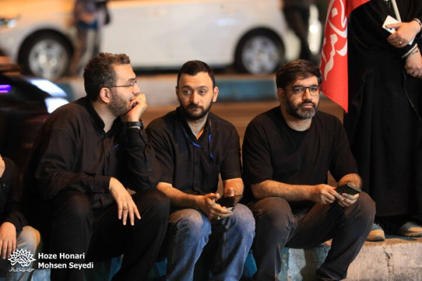 آیین رونمایی هم‌نگاره «وقت بوییدن گل»
