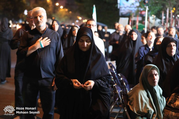 آیین رونمایی هم‌نگاره «وقت بوییدن گل»