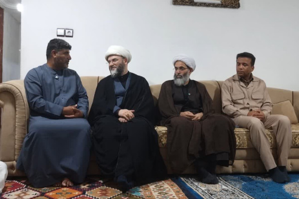 دیدار رئیس سازمان تبلیغات اسلامی با خانواده شهید اهل سنت محمد فرخنده در قشم