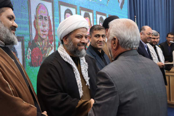 تجلیل از خانواده های شهدا | شاهدان قیام | نویسندگان و هنرمندان قیام ۱۵ خرداد