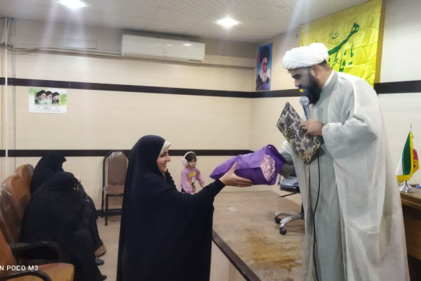 تجلیل از همسران طلبه به مناسبت ولادت باسعادت حضرت فاطمه زهرا (س)