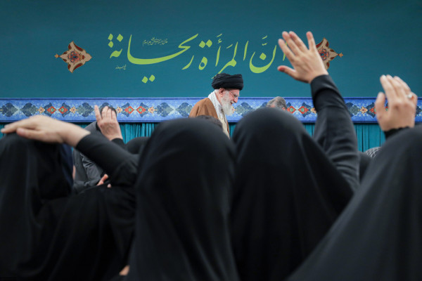 در متن، بدون حاشیه